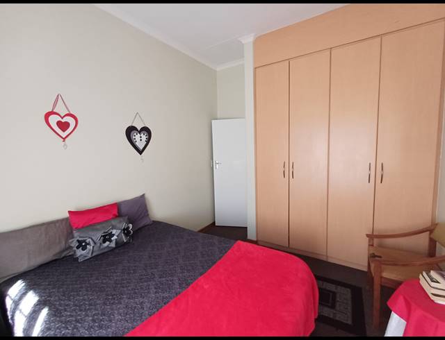 3 BEDROOM TOWNHOUSE TO LET IN ARCON PARK